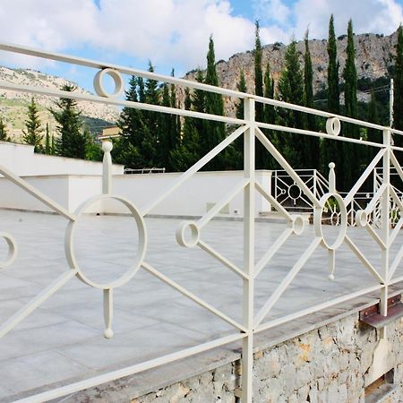 Al Tempio Della Pace Hotell Carini Exteriör bild